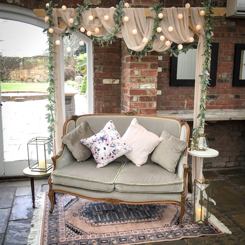 Sofa photobooth backdrop