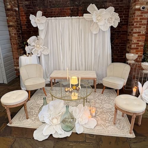 Neutral seating area